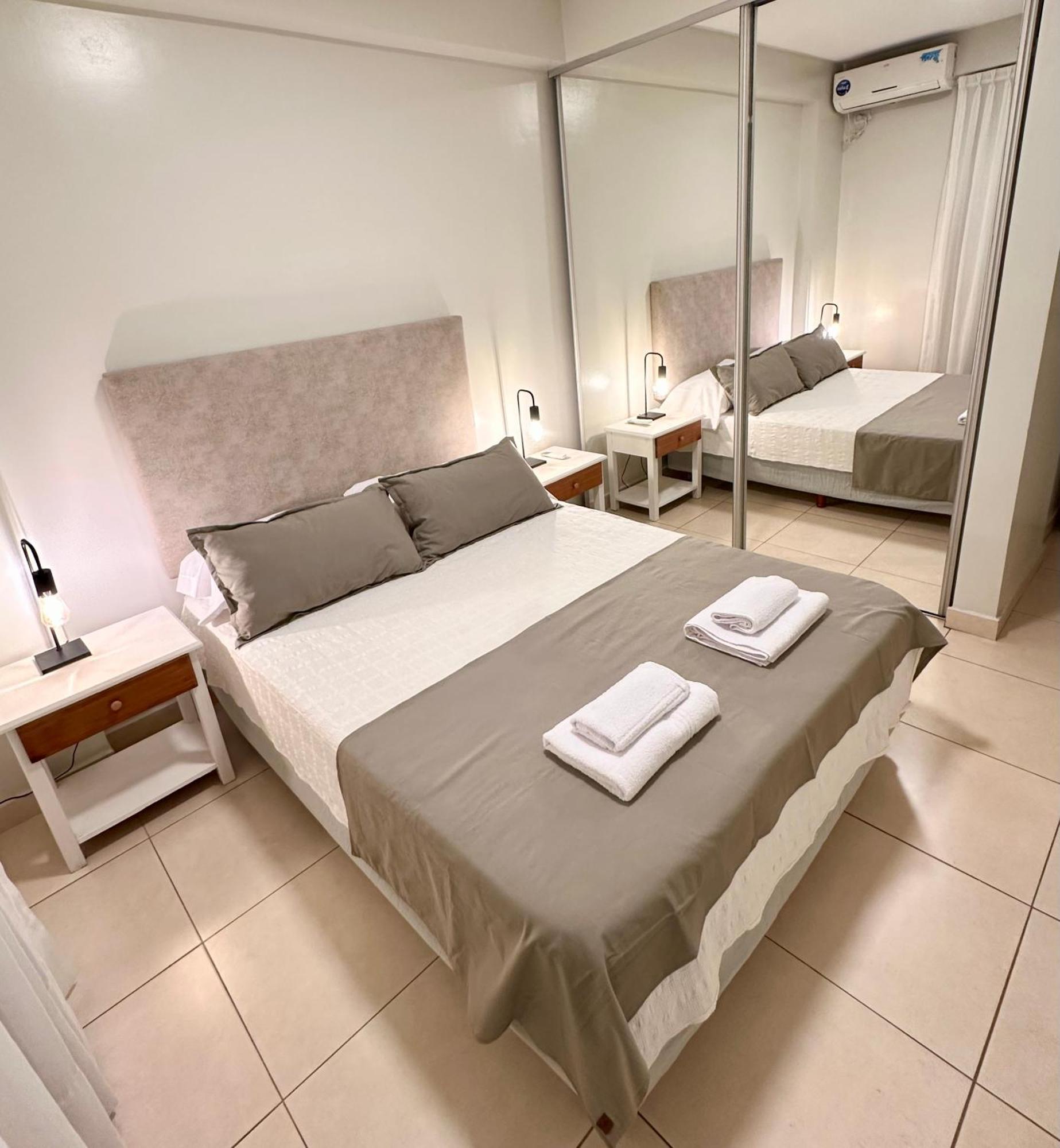 Apartment Lavalle 665 - Bon Repos
